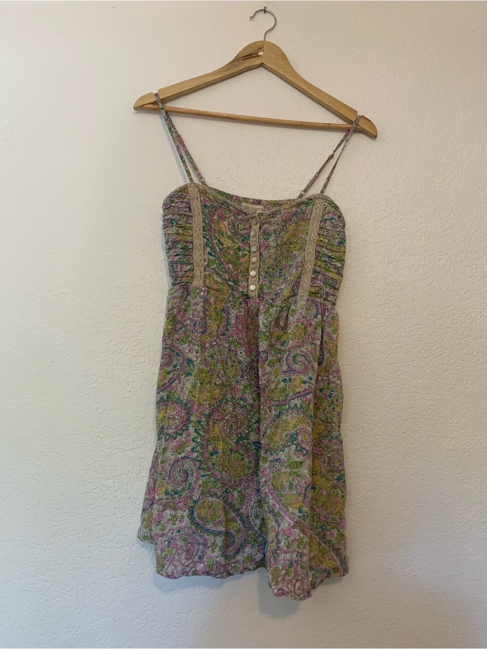 Billabong Paisley Spaghetti-Strap Mini Dress in Pink, Green, Purple M 100% Rayon